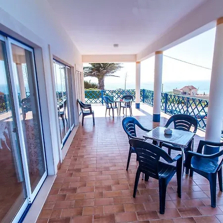 Crescente 3* ナザレ